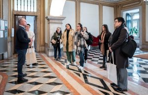 Visita ao Palácio Ceia, sede histórica da Universidade Aberta.