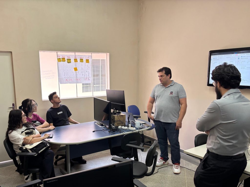 Agipi apresenta Hub de Inovação a estudantes de Engenharia da UEPG