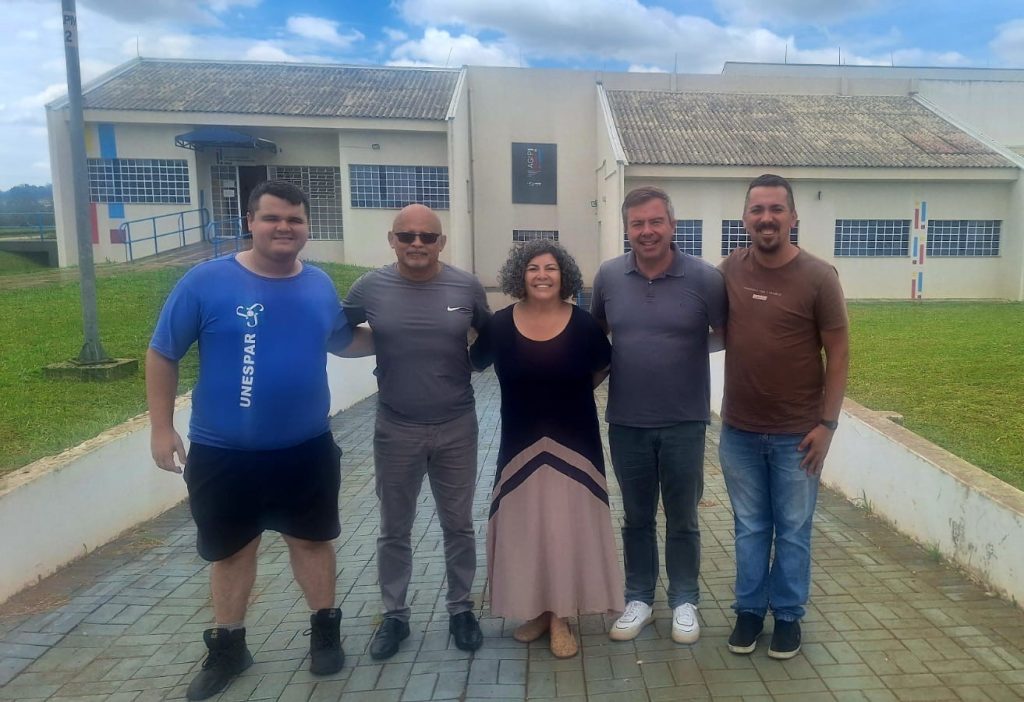Agitec da Unespar visita Hub de Inovação da UEPG