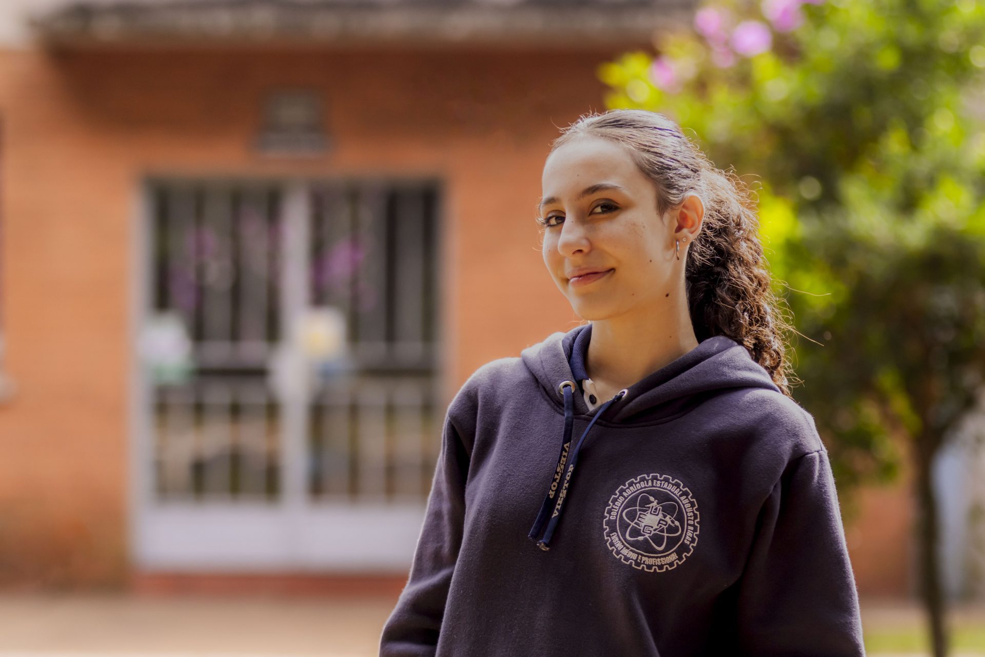 Aluna do Colégio Agrícola da UEPG tem a melhor nota do Paraná no Ganhando o Mundo