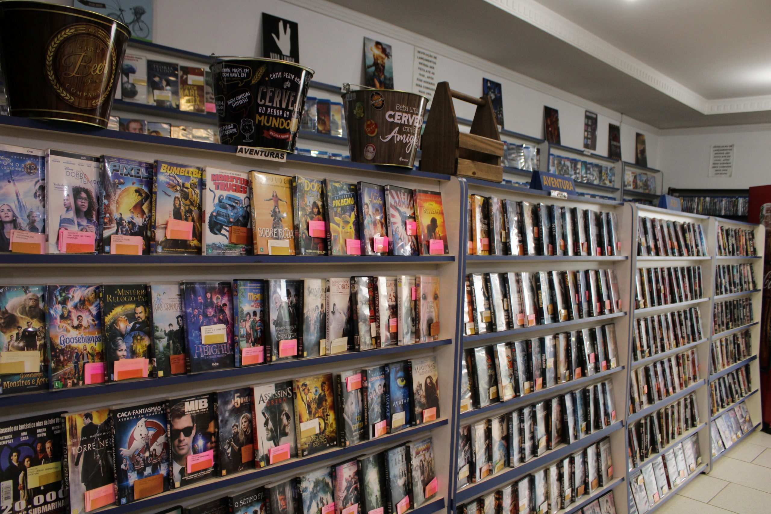 Um legado de duas décadas em Ponta Grossa: a locadora de filmes que resiste às inovações da tecnologia