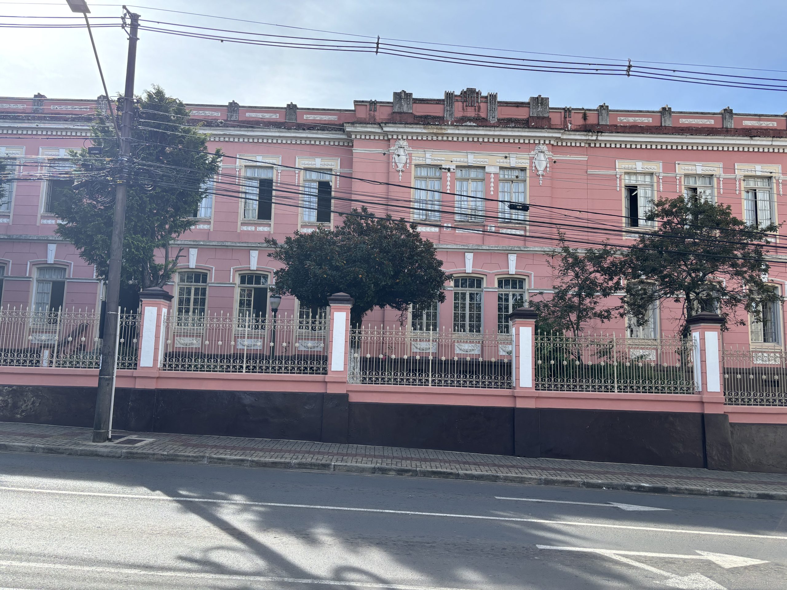 Os desafios da restrição dos celulares no Regente Feijó