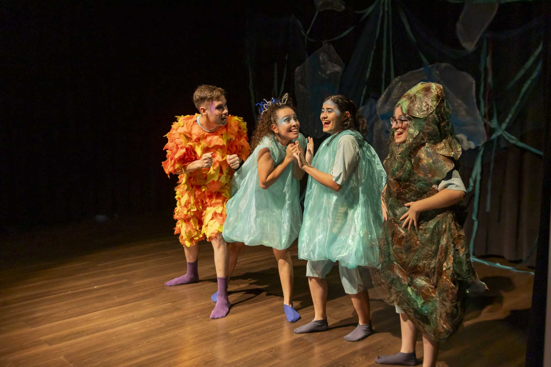 Projeto vinculado ao PPGECEM transforma ciência em teatro e amplia o alcance da extensão universitária