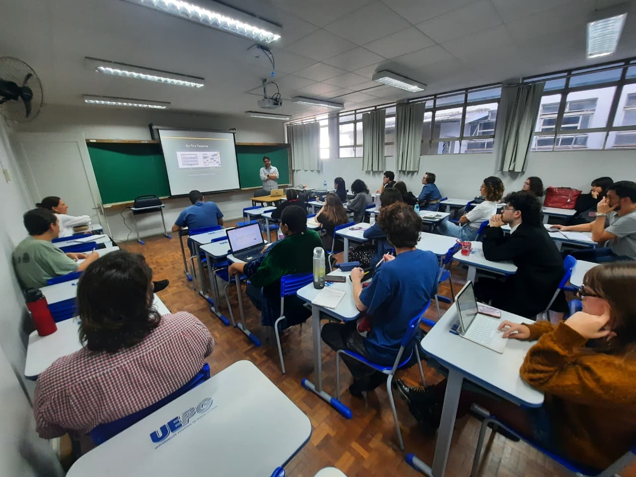 Pesquisador da Universidade Federal de Sergipe ministra palestra no PPGJor/UEPG