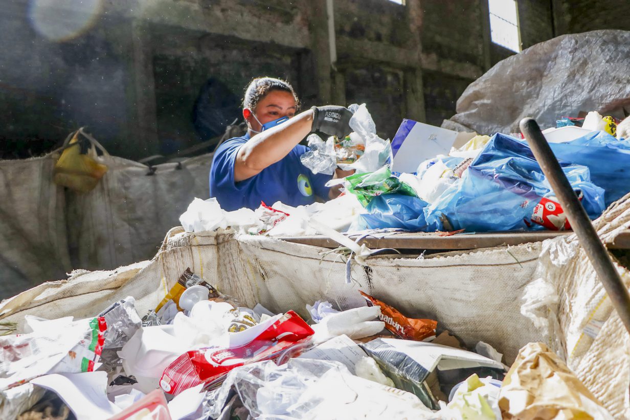 Projeto da UEPG busca dar visibilidade a trabalhadoras da reciclagem